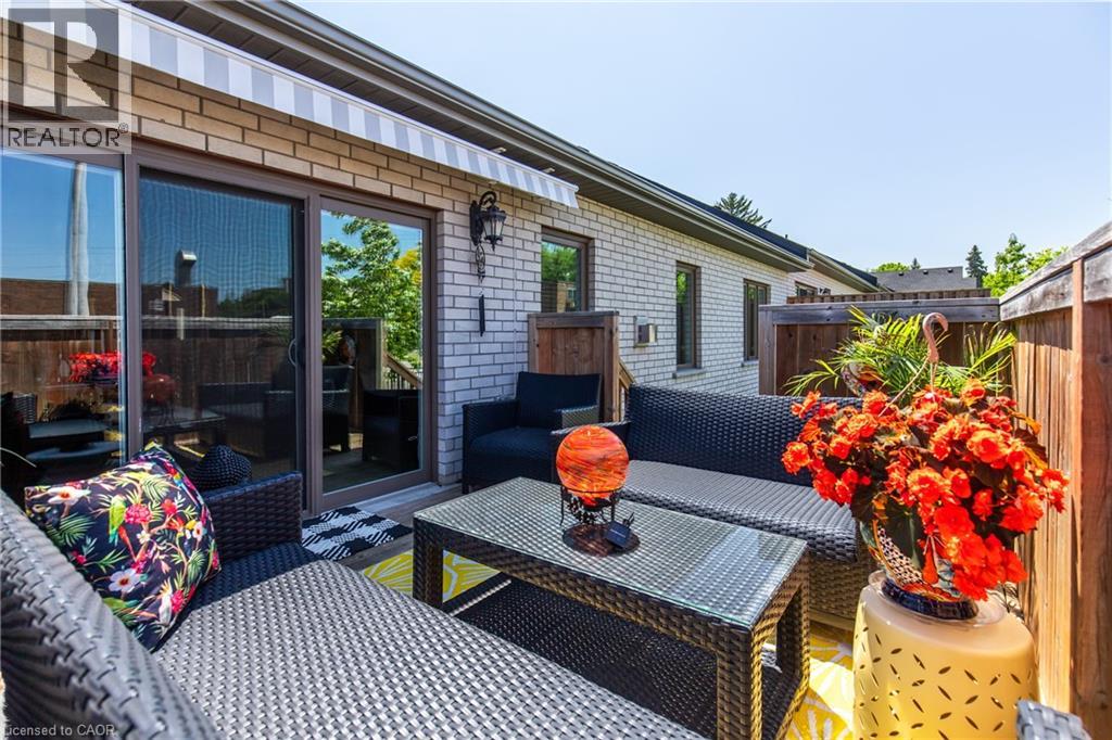 #4 3757 ST. PETER Avenue - 39