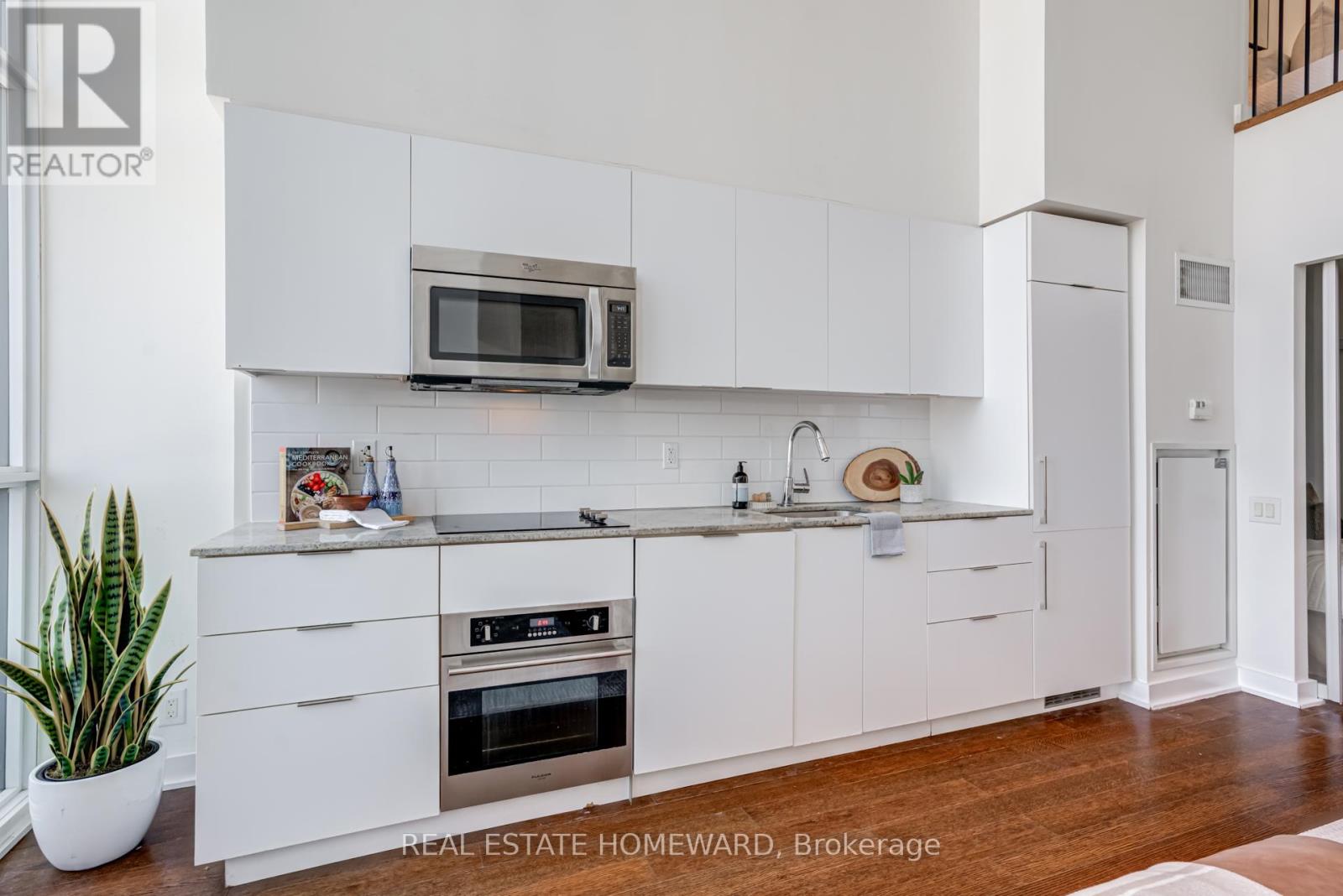 #732 5 HANNA AVENUE - 11