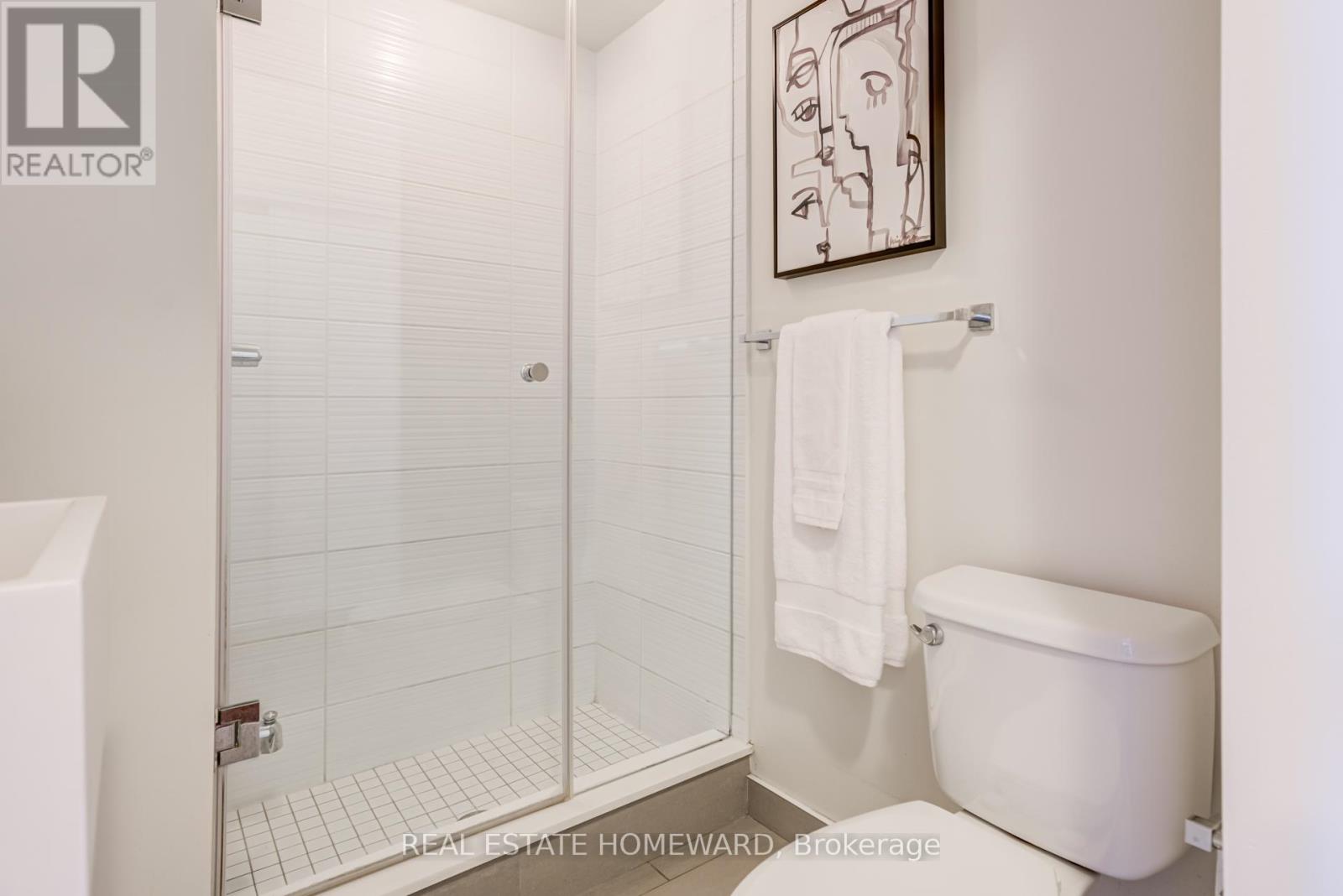 #732 5 HANNA AVENUE - 18