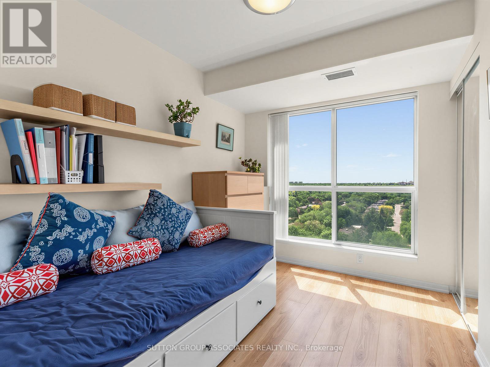#1706 23 LORRAINE DRIVE - 18