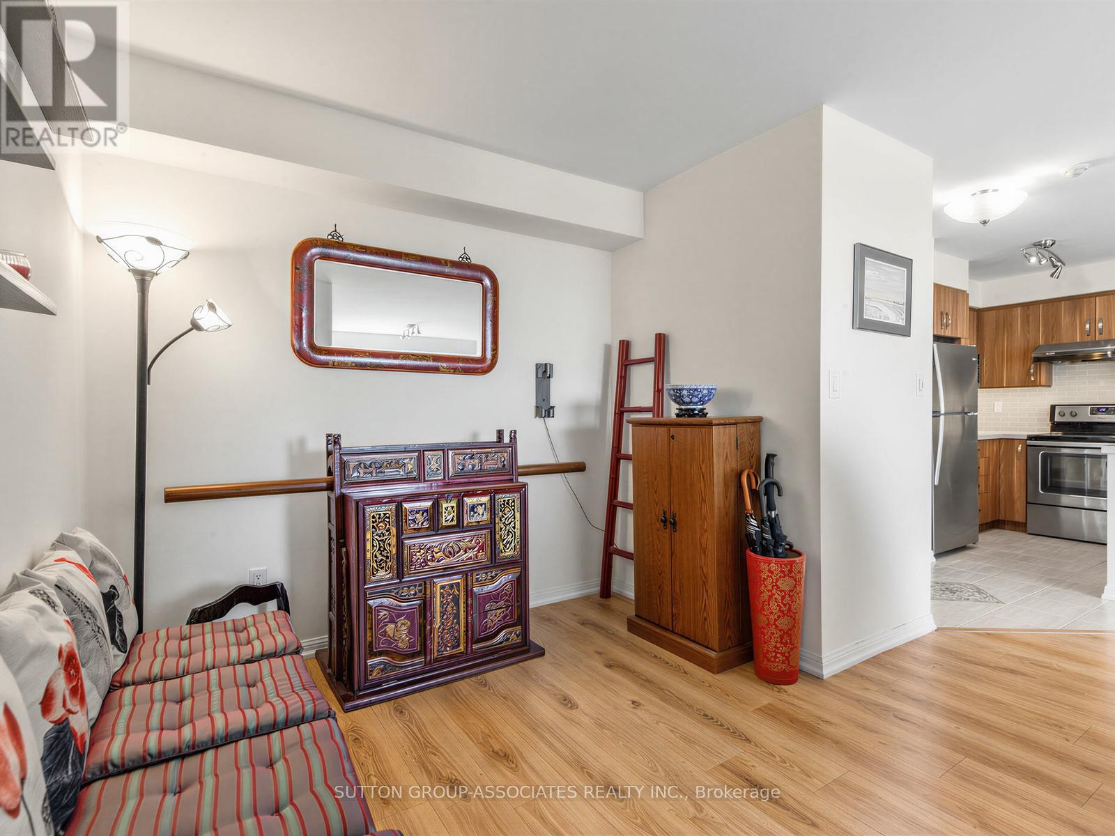 #1706 23 LORRAINE DRIVE - 21