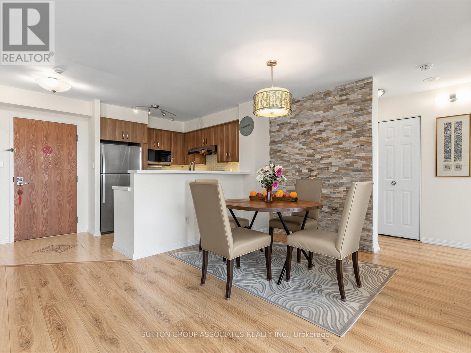 #1706 23 LORRAINE DRIVE - 7