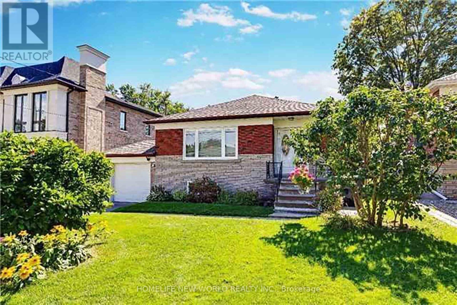 Listing photo of 261 BETTY ANN DRIVE