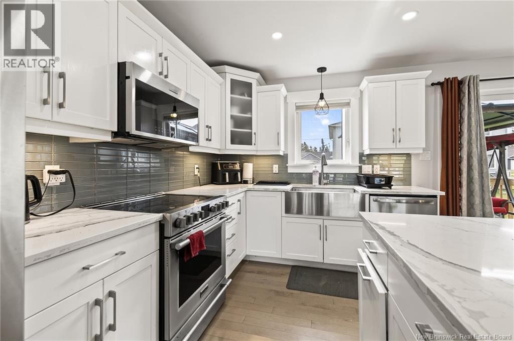 64 Satara Drive - 12