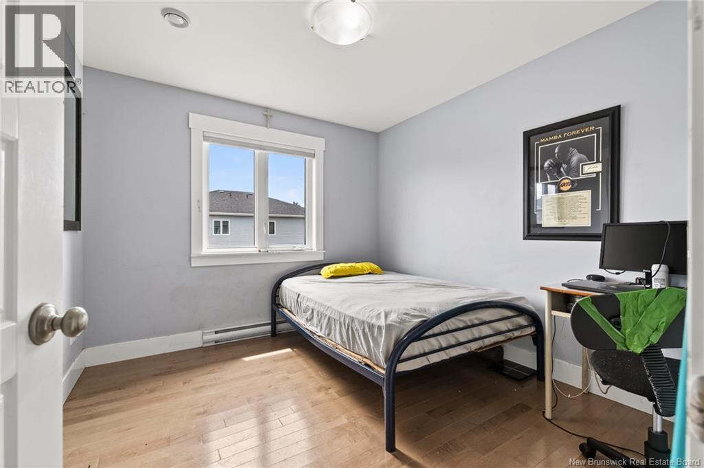 64 Satara Drive - 25
