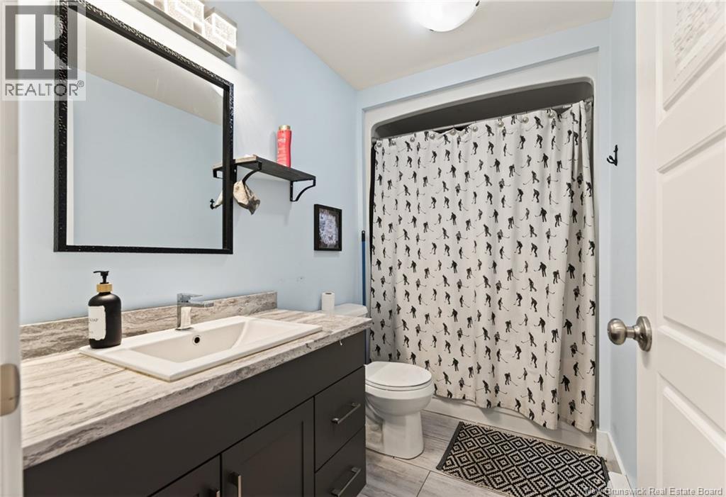 64 Satara Drive - 30