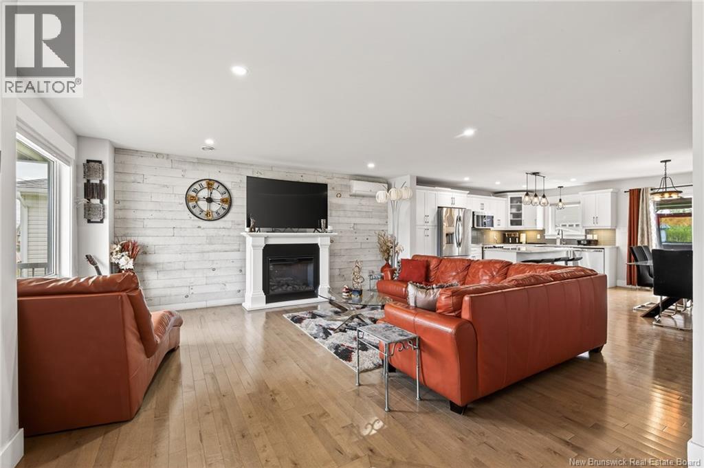64 Satara Drive - 6