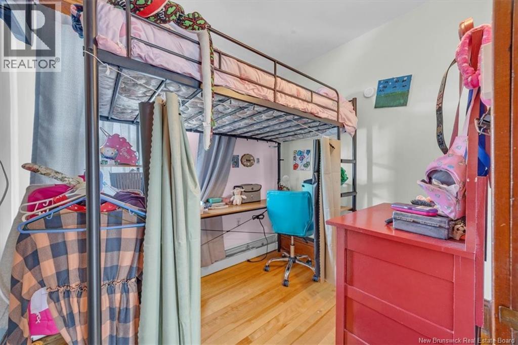 360 Riverview Drive - 12