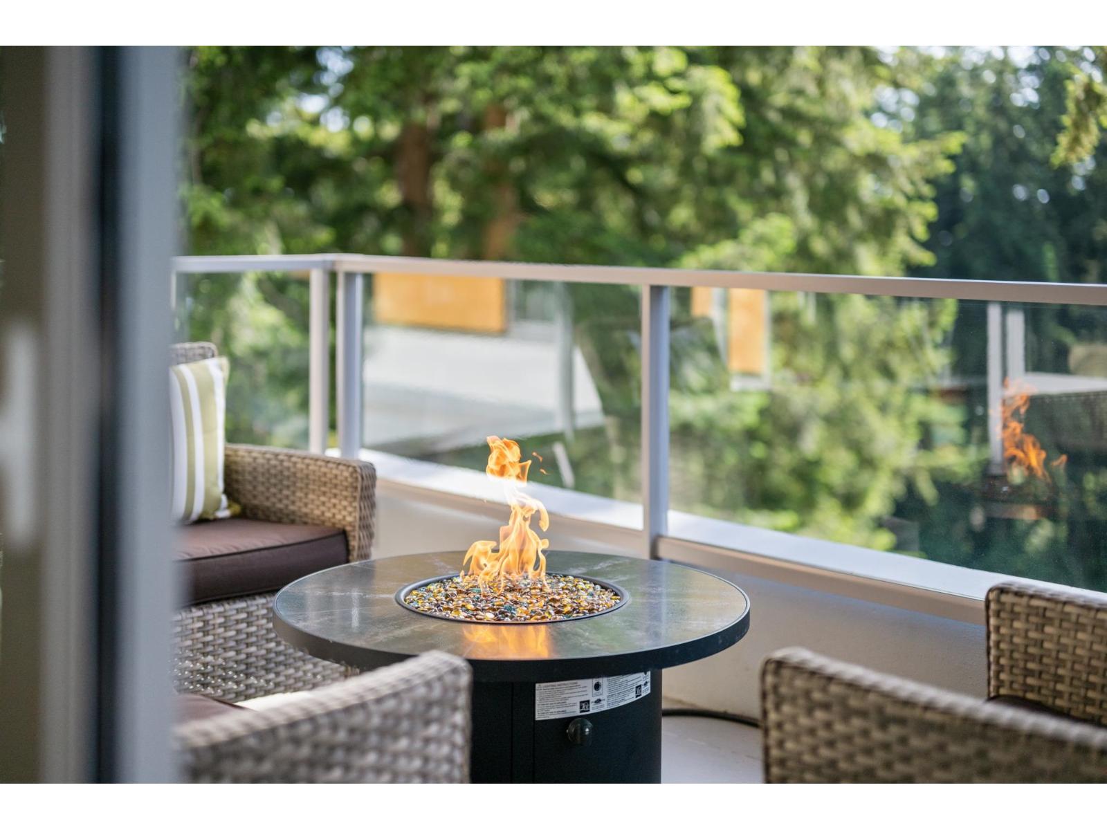 807 1501 VIDAL STREET, White Rock