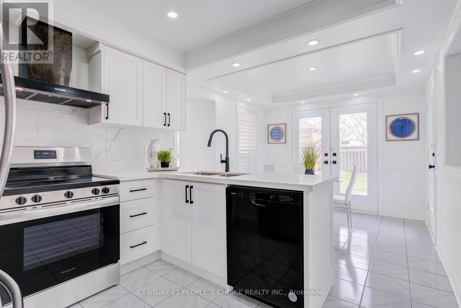 33 BILLINGS STREET - 11