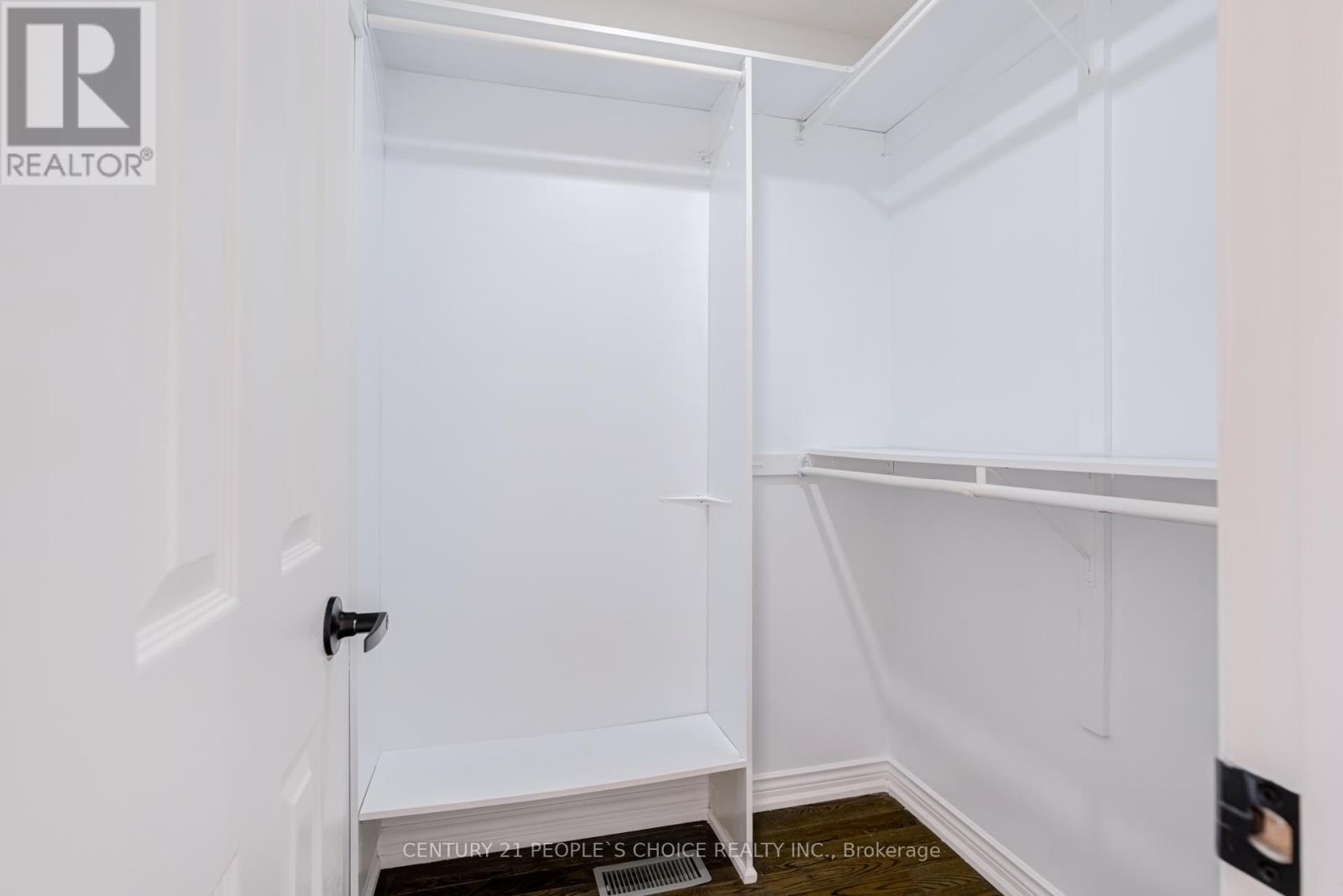 33 BILLINGS STREET - 24