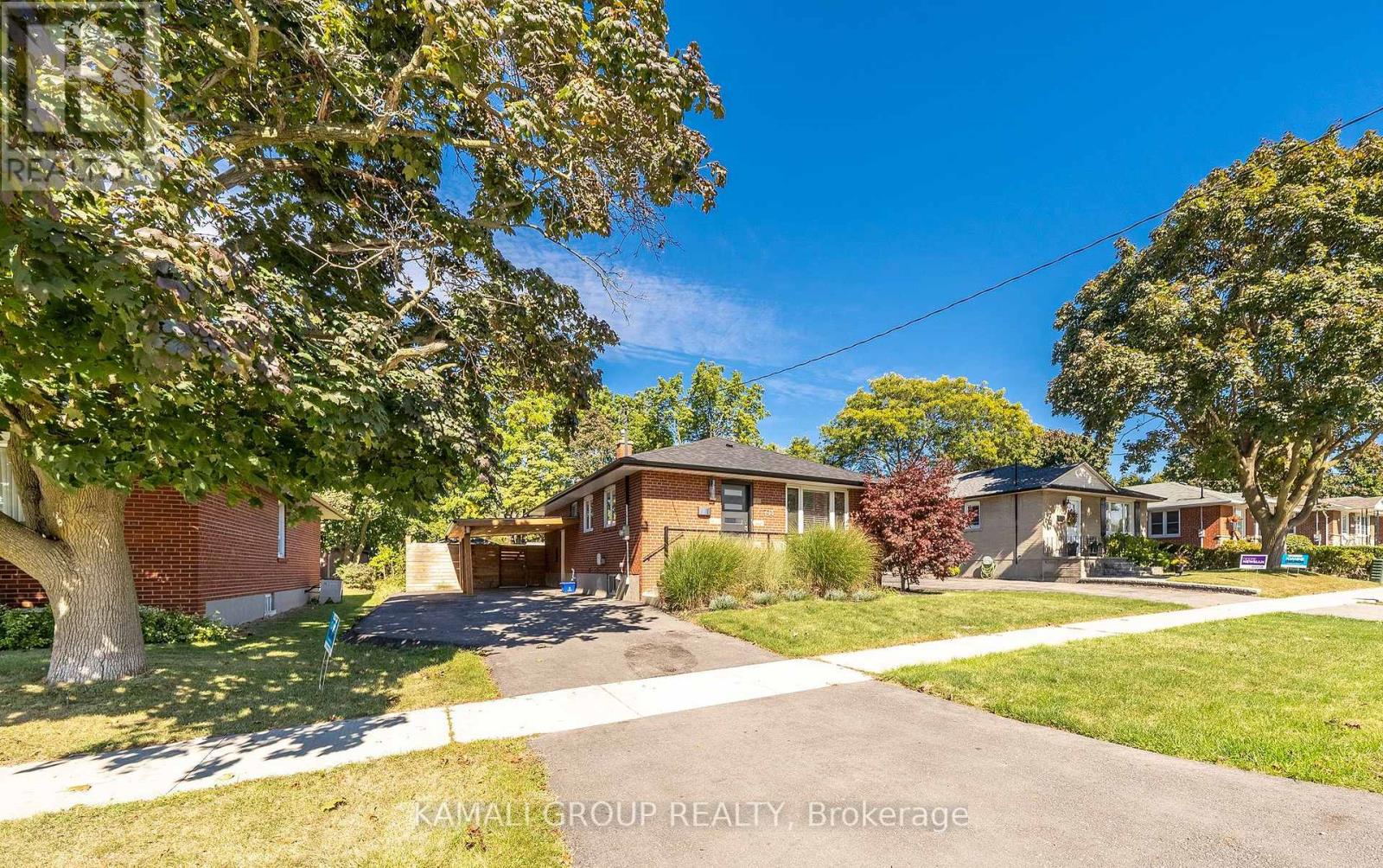 714 Gilbert St W BSMT