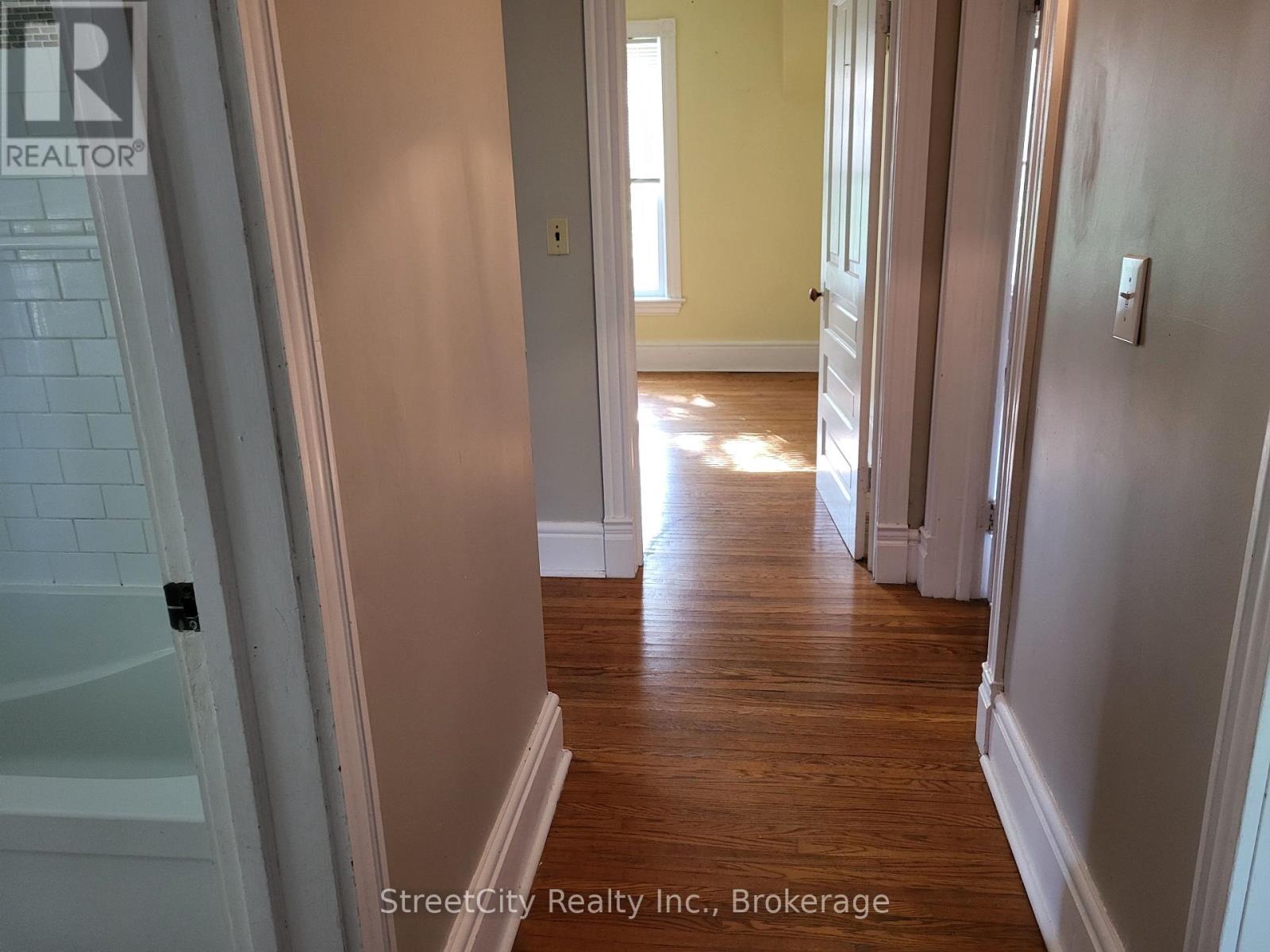 12 MERCER STREET - 15