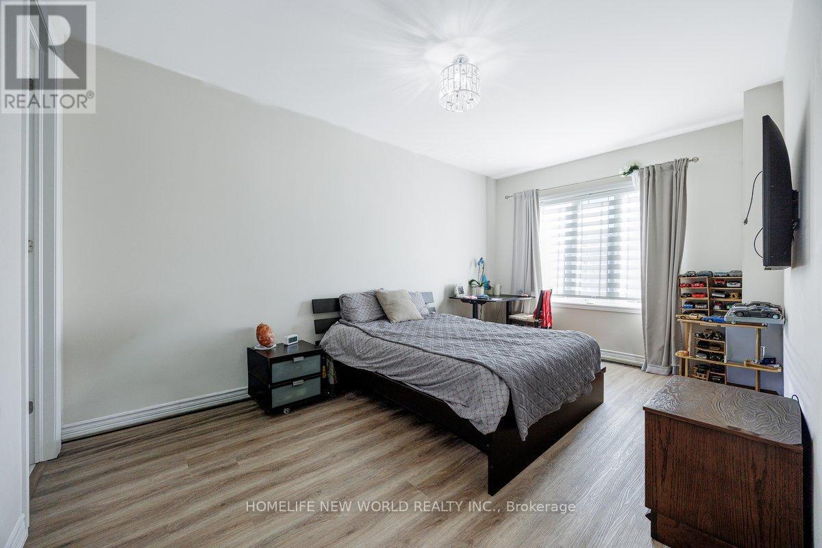 54 TYNDALL DRIVE - 28