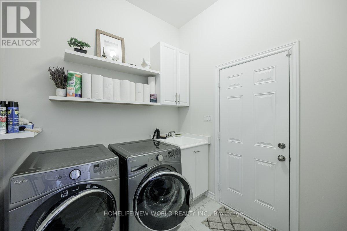 54 TYNDALL DRIVE - 31