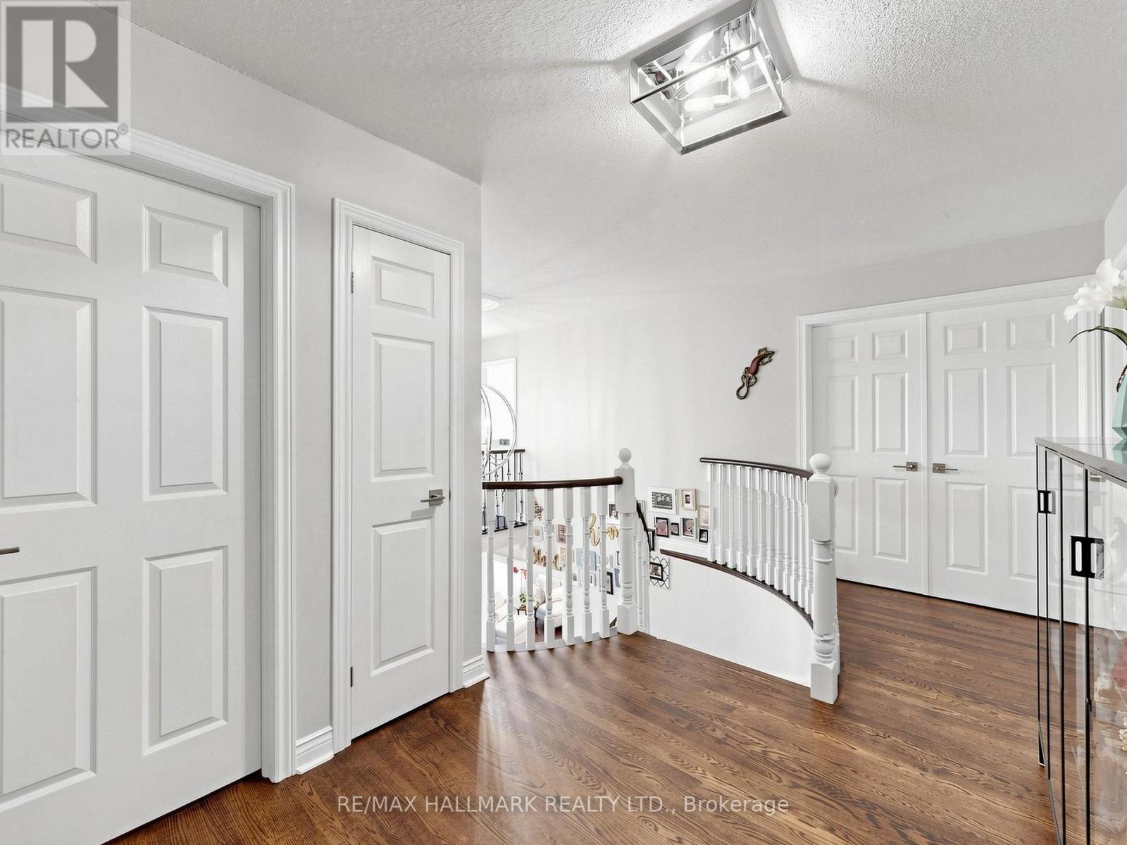 98 ARROWHEAD DRIVE - 27