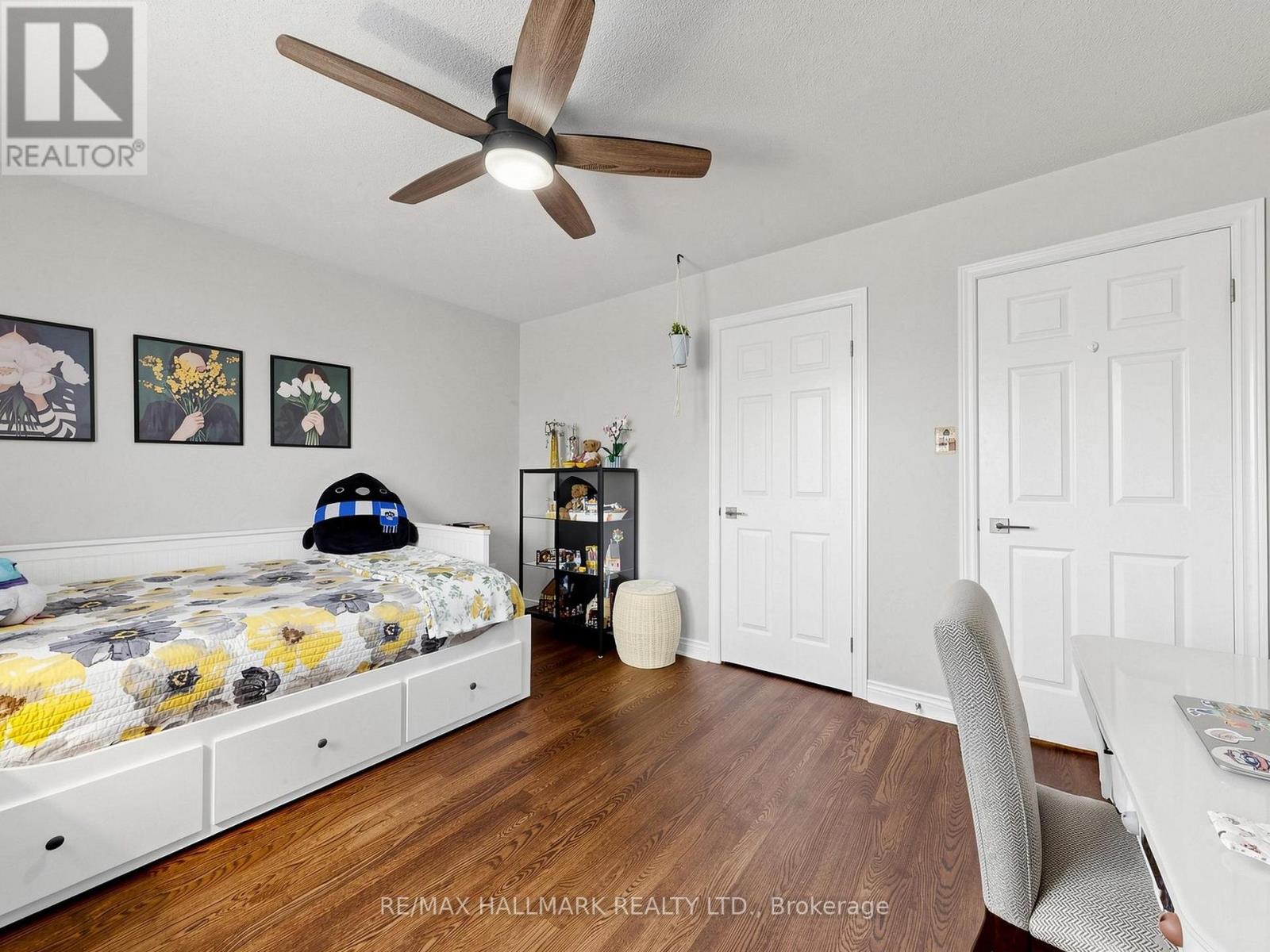 98 ARROWHEAD DRIVE - 37