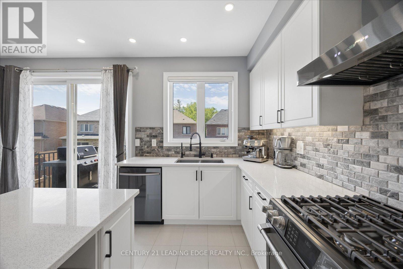 115 BEN SINCLAIR AVENUE - 14