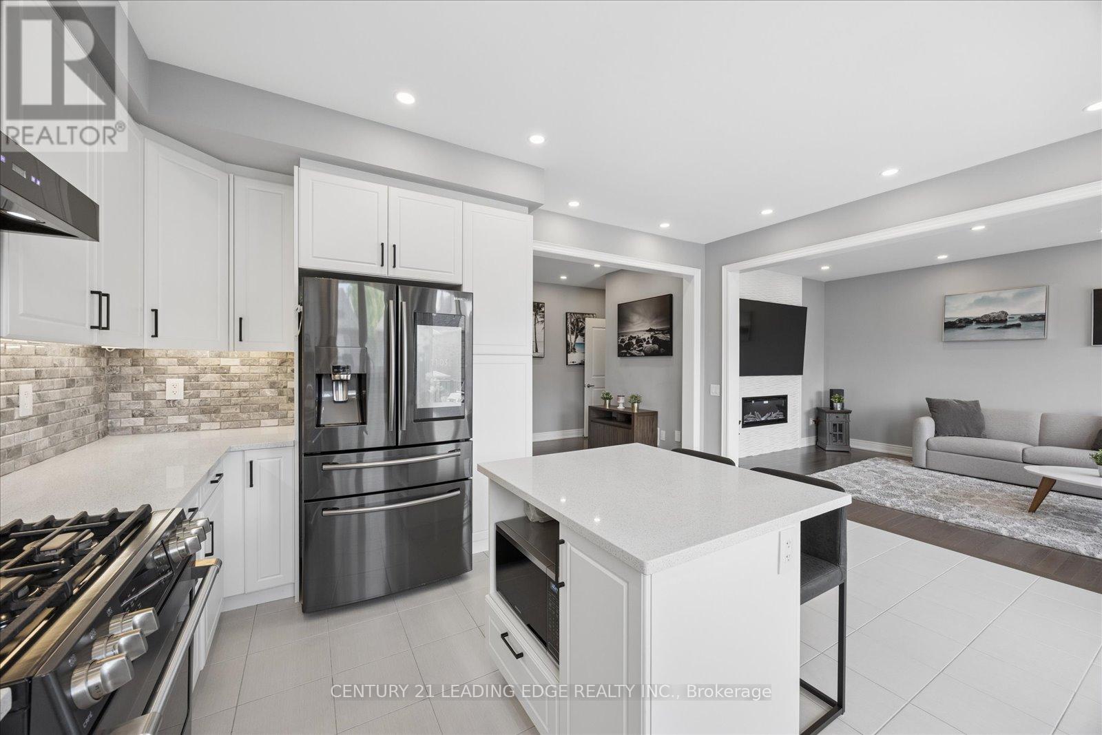 115 BEN SINCLAIR AVENUE - 17
