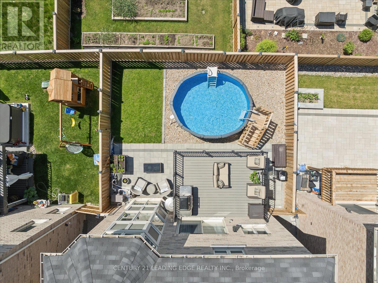 115 BEN SINCLAIR AVENUE - 40