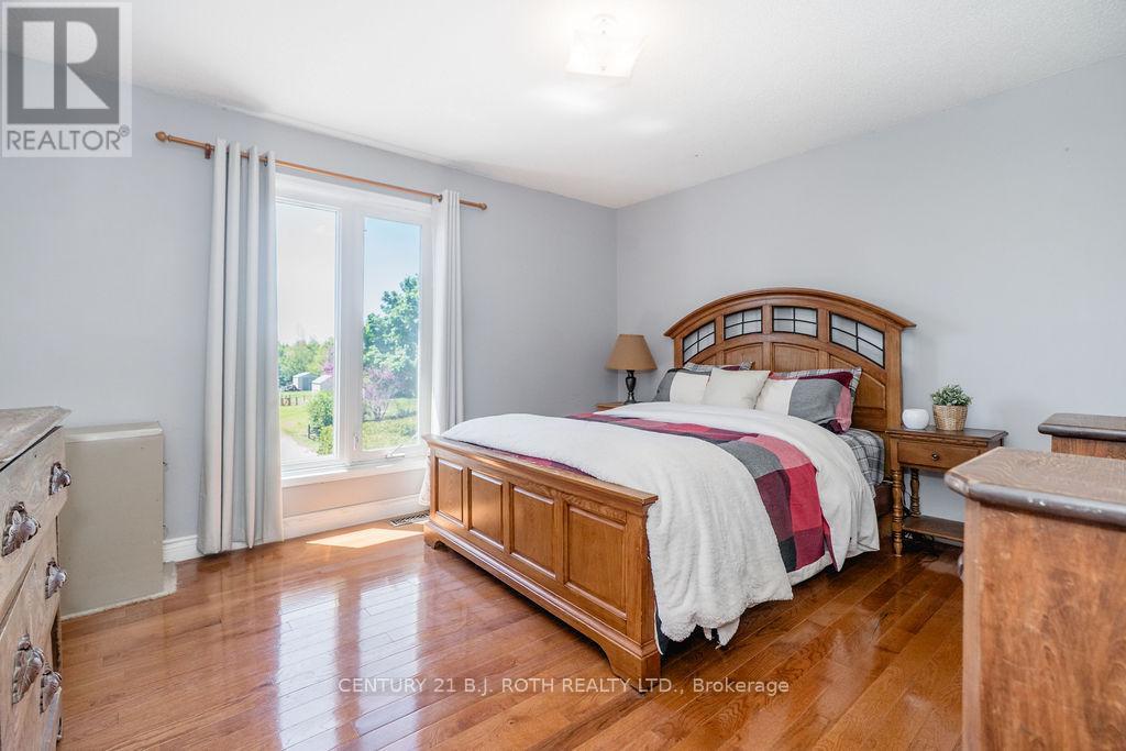 2823 SMALL STREET - 16