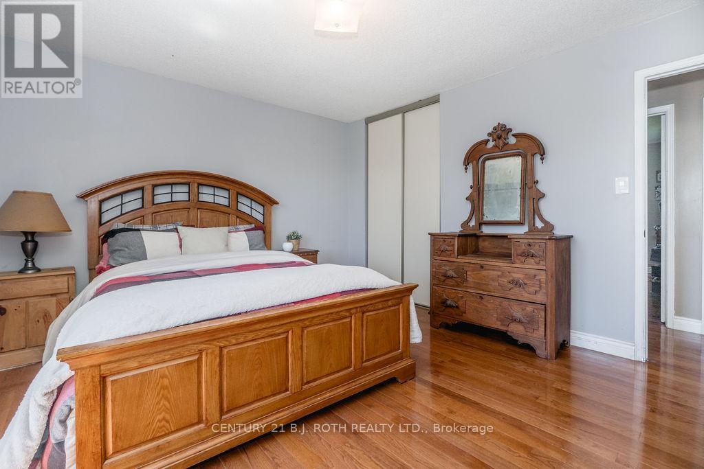 2823 SMALL STREET - 17