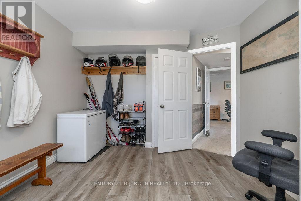 2823 SMALL STREET - 23