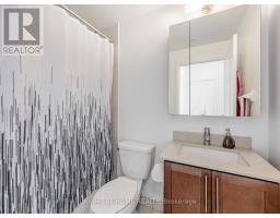 1010 - 65 Oneida Crescent, Richmond Hill, ON L4B0G9 Photo 8