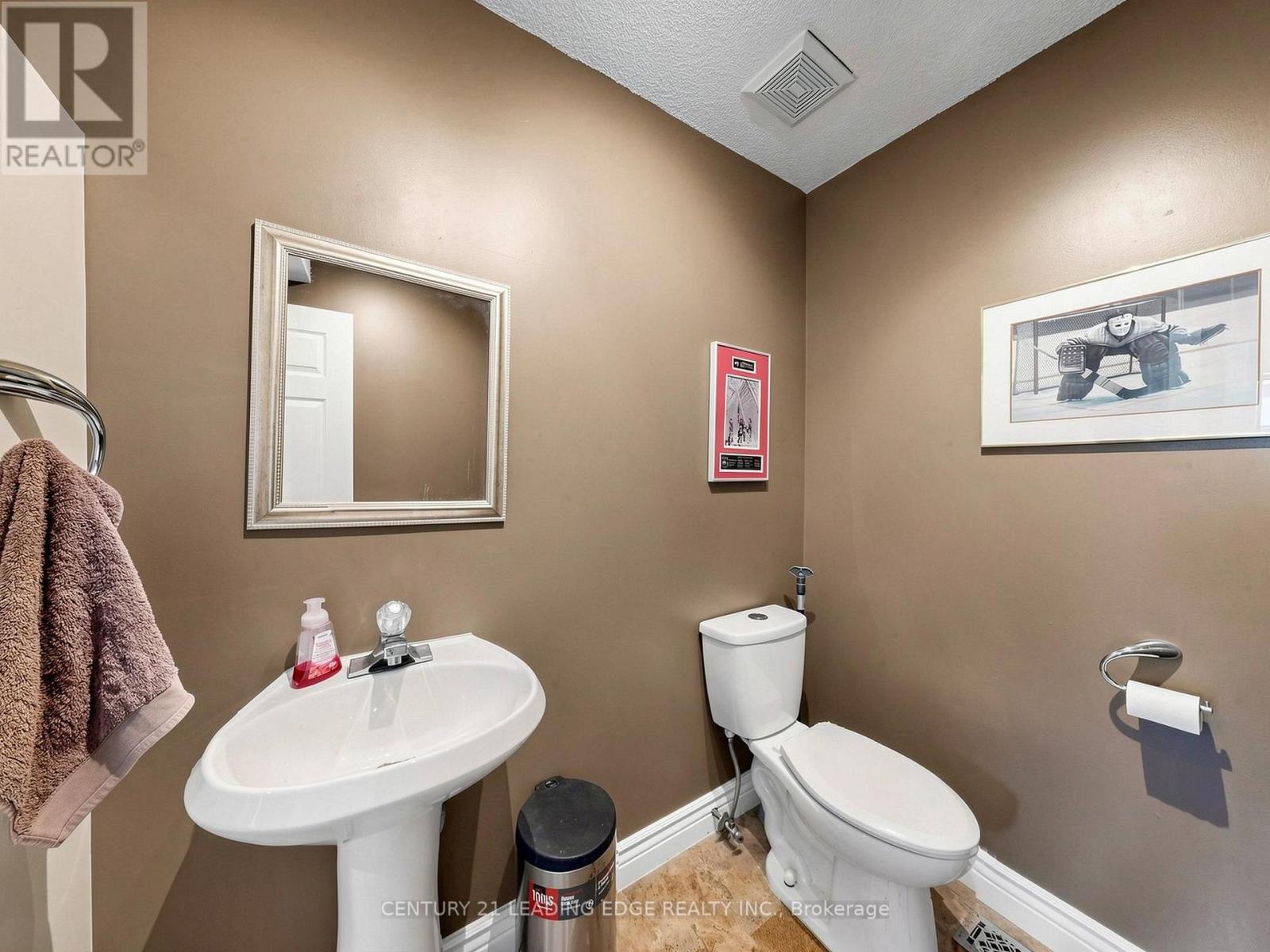 21 METRO ROAD S