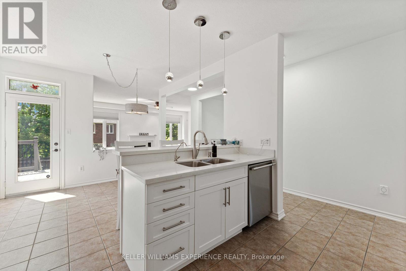 169 BIRKHALL PLACE - 12
