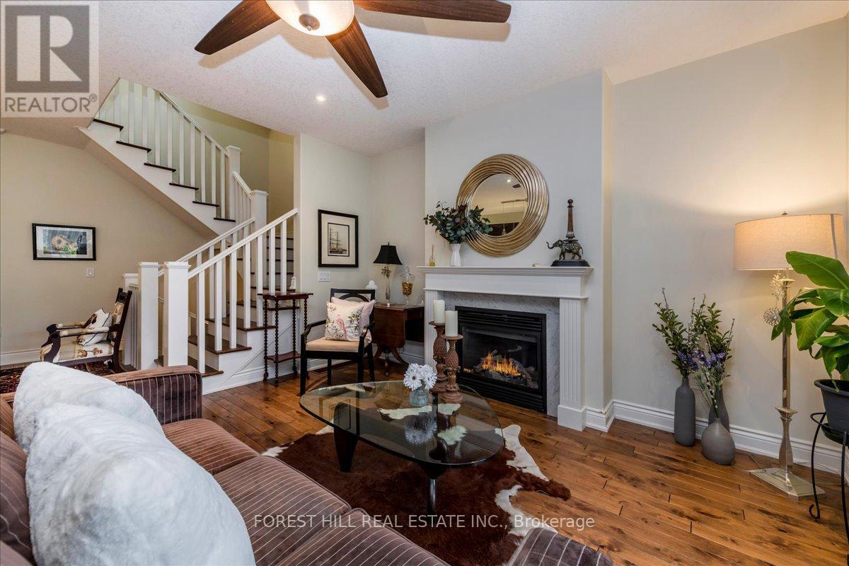 #10 10 INVERMARA COURT - 12