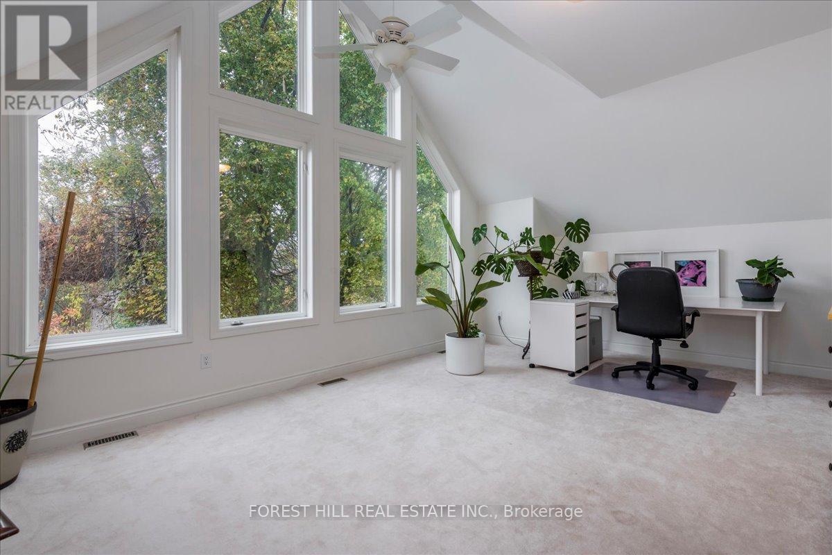 #10 10 INVERMARA COURT - 25