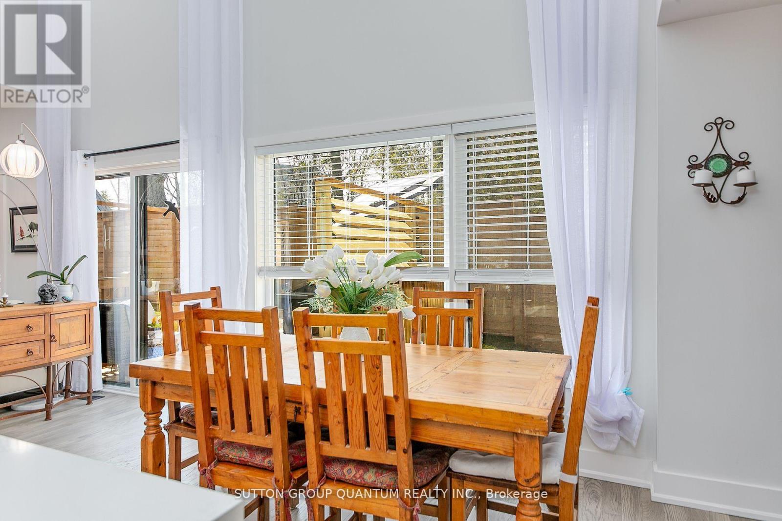35 RUBY CRESCENT - 22