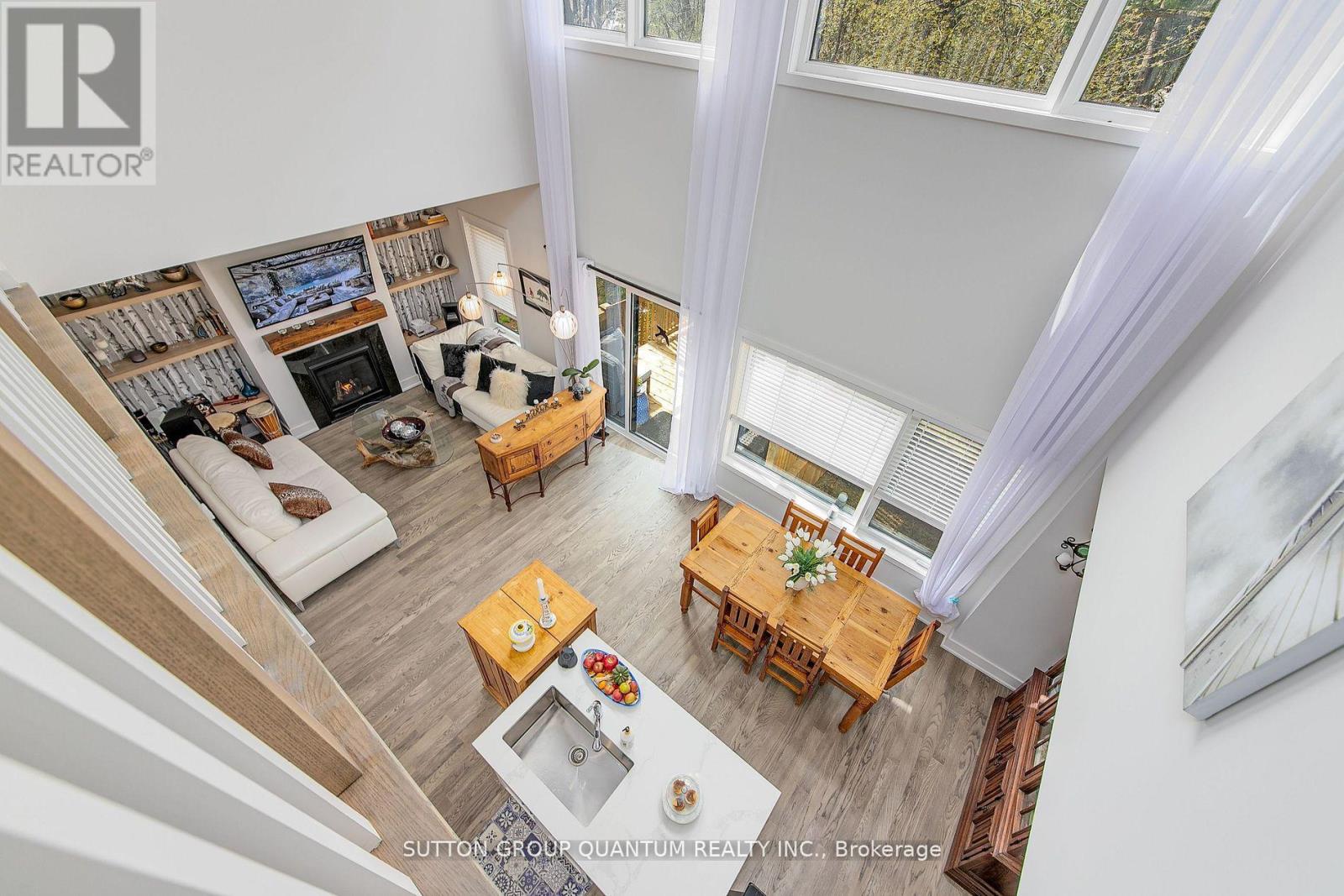 35 RUBY CRESCENT - 27