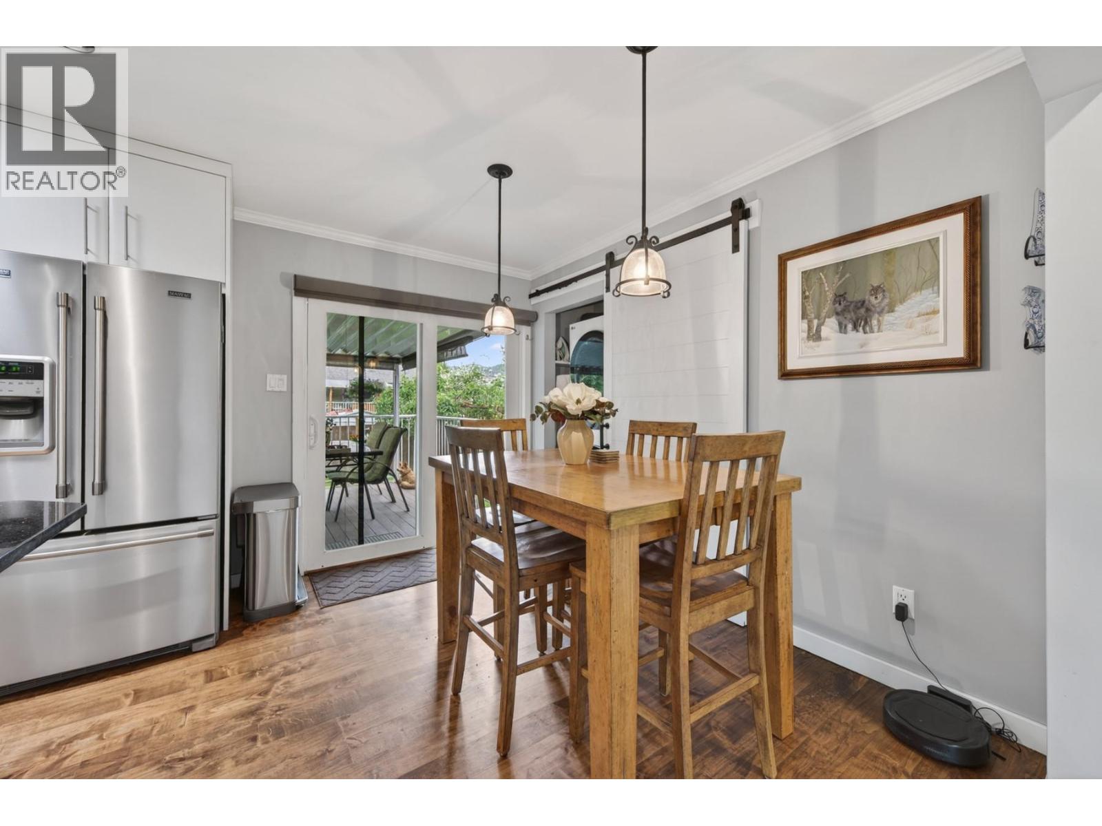 625 BRANDON Avenue - 10