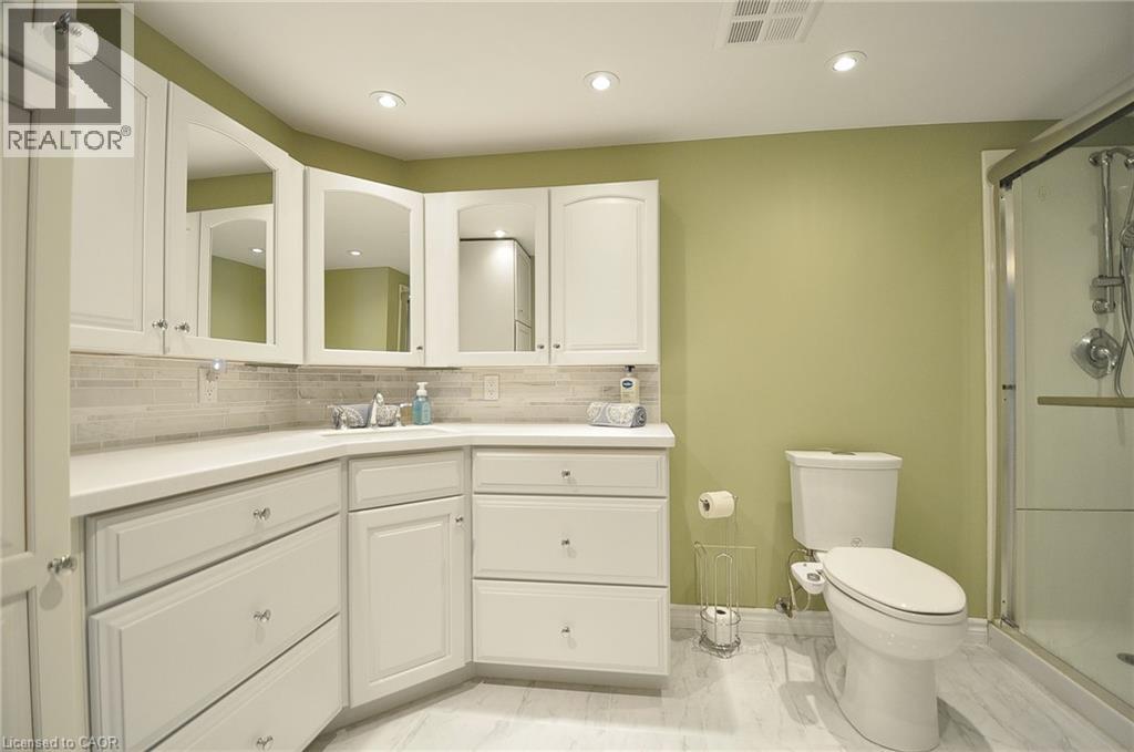 #1305 237 KING Street W - Image 21
