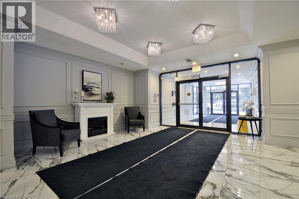 #1305 237 KING Street W - 4