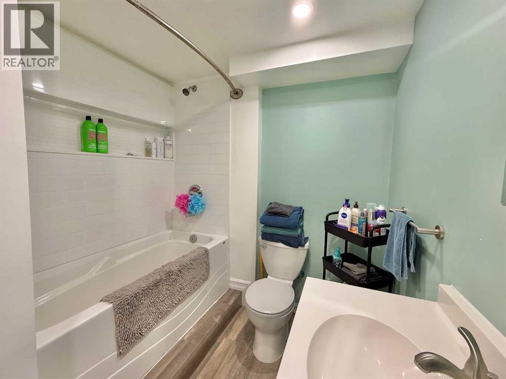 389 Mountain Street — photo 19