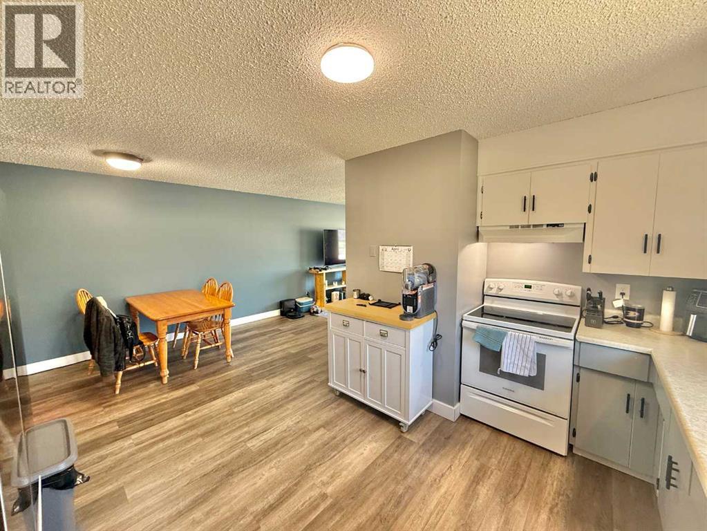 389 Mountain Street — photo 7