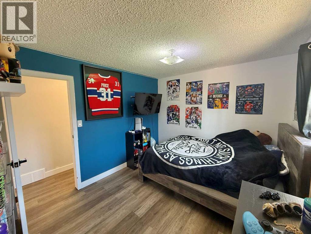 389 Mountain Street — photo 13