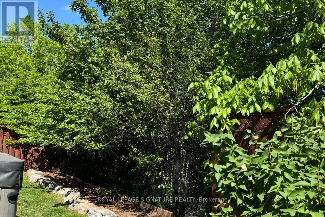 1667 DEMPSEY CRESCENT - 40