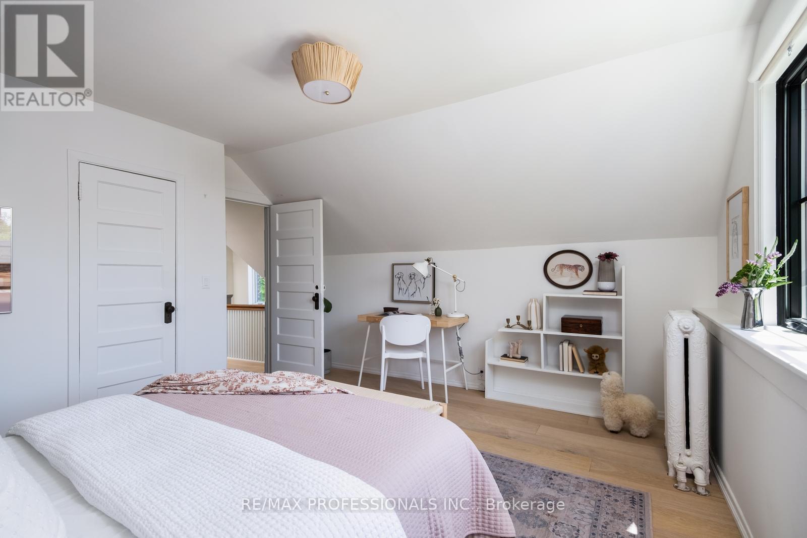 286 WRIGHT AVENUE - 36