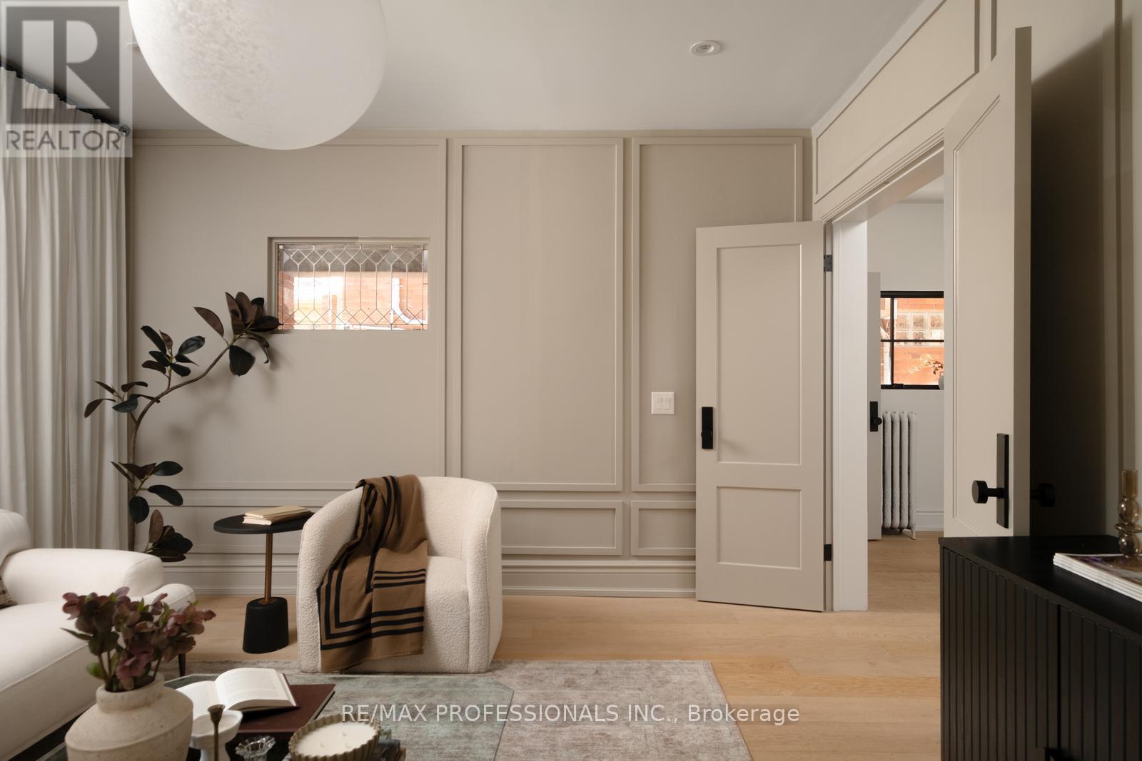 286 WRIGHT AVENUE - 5