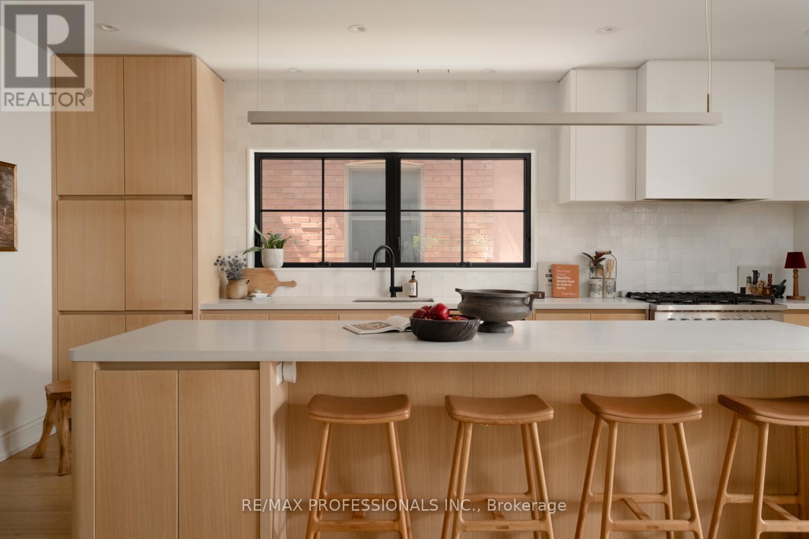 286 WRIGHT AVENUE - 6