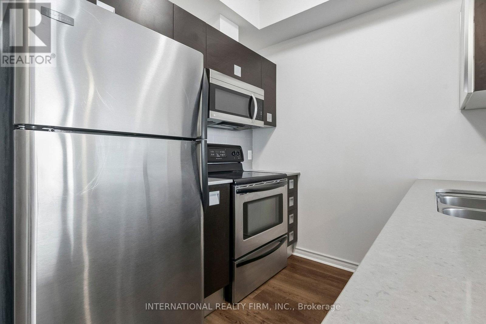 #1011 3391 BLOOR STREET W - 20