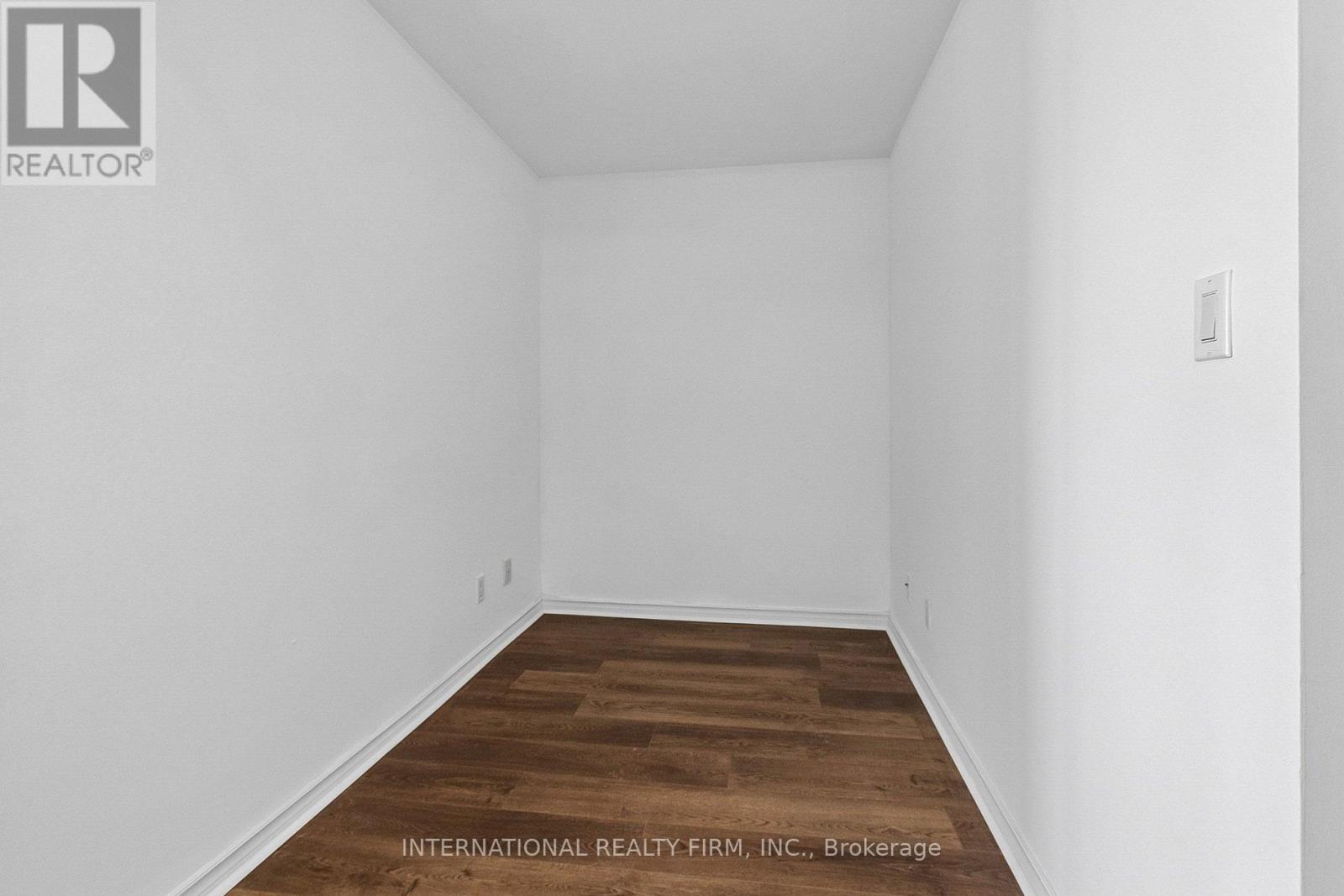 #1011 3391 BLOOR STREET W - 29
