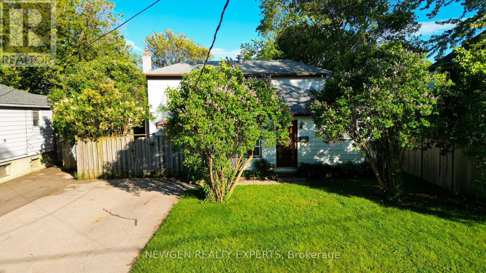1070 PELHAM AVENUE - 7