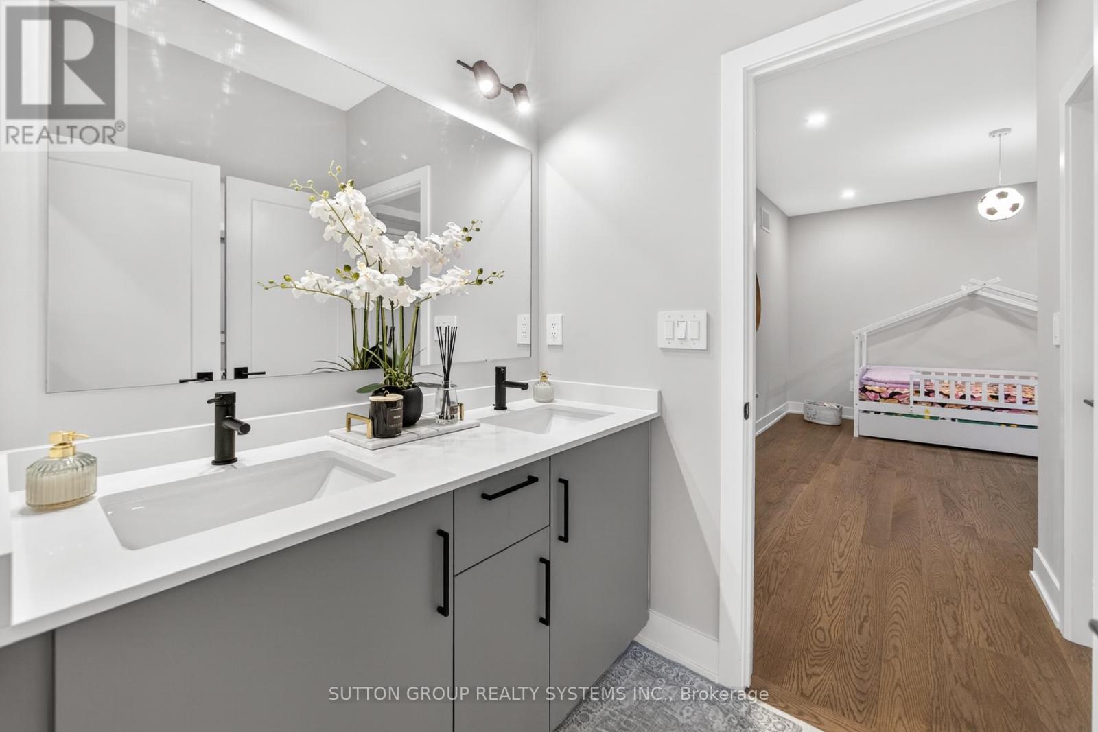 1530 BUTTERCUP COURT - 38