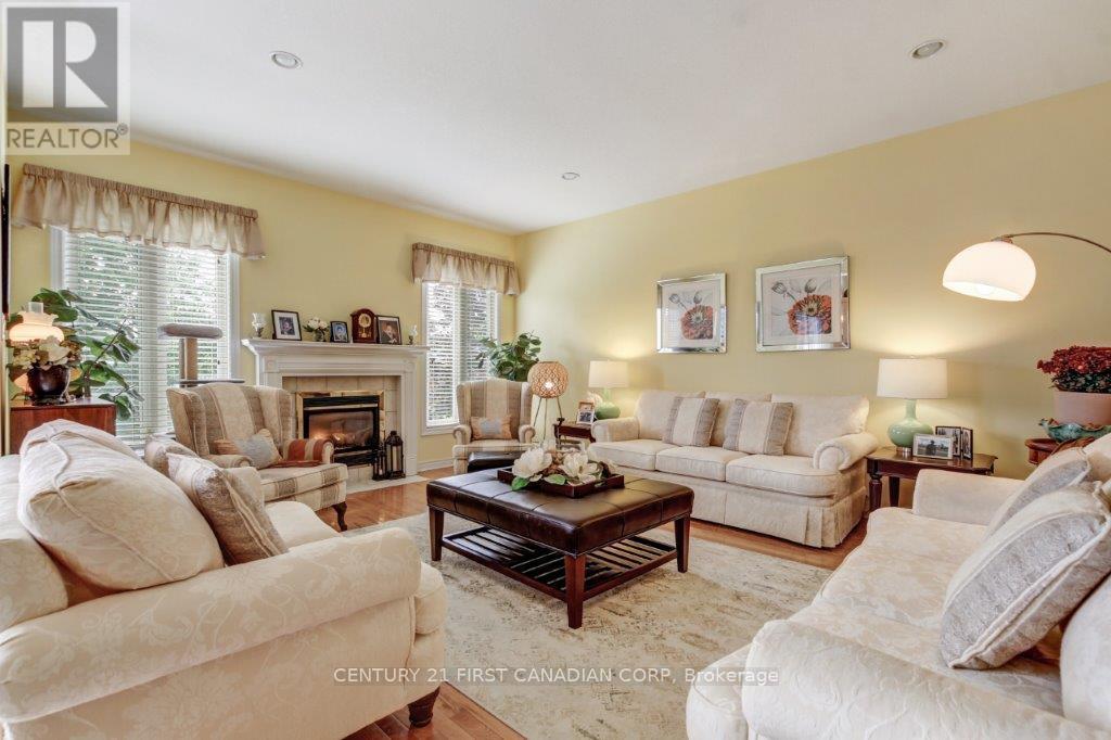 941 BARCLAY ROAD - 12