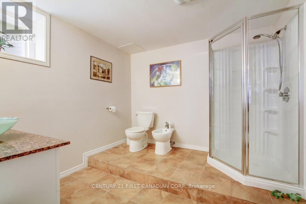 941 BARCLAY ROAD - 31